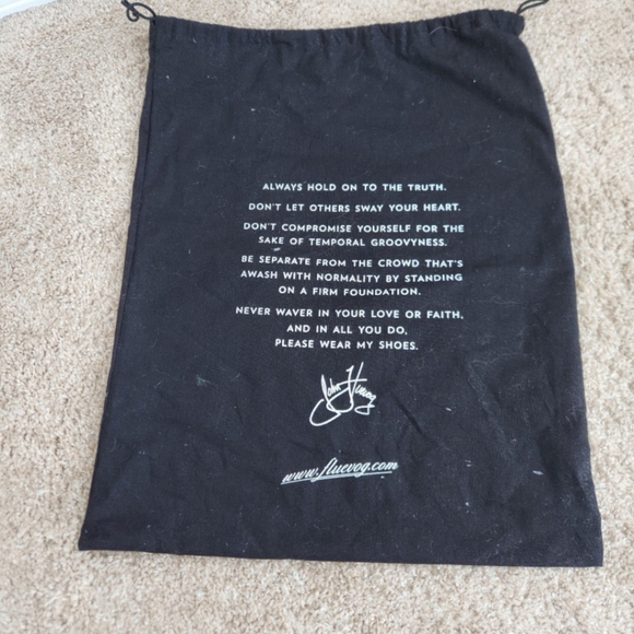 Shaguar Dorritie spiral zip ankle boot by John Fluevog - Picture 11 of 11